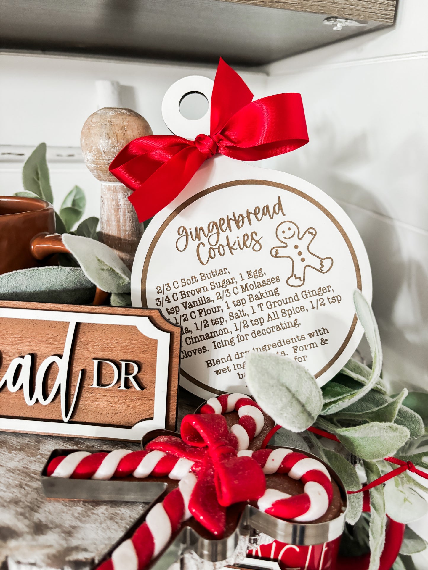 Gingerbread Tiered Tray and Coffee Decor