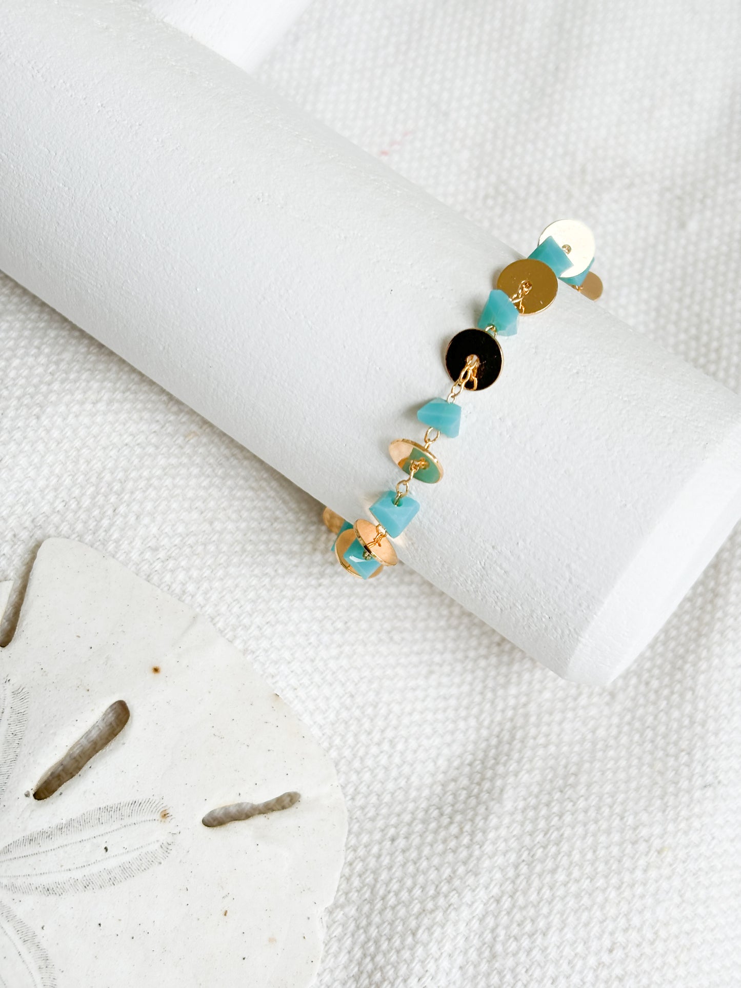 Turquoise and Gold Disc Bracelet