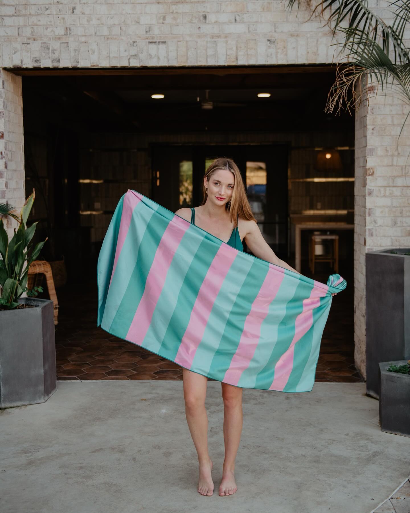 Palm Leaf quick dry beach towel